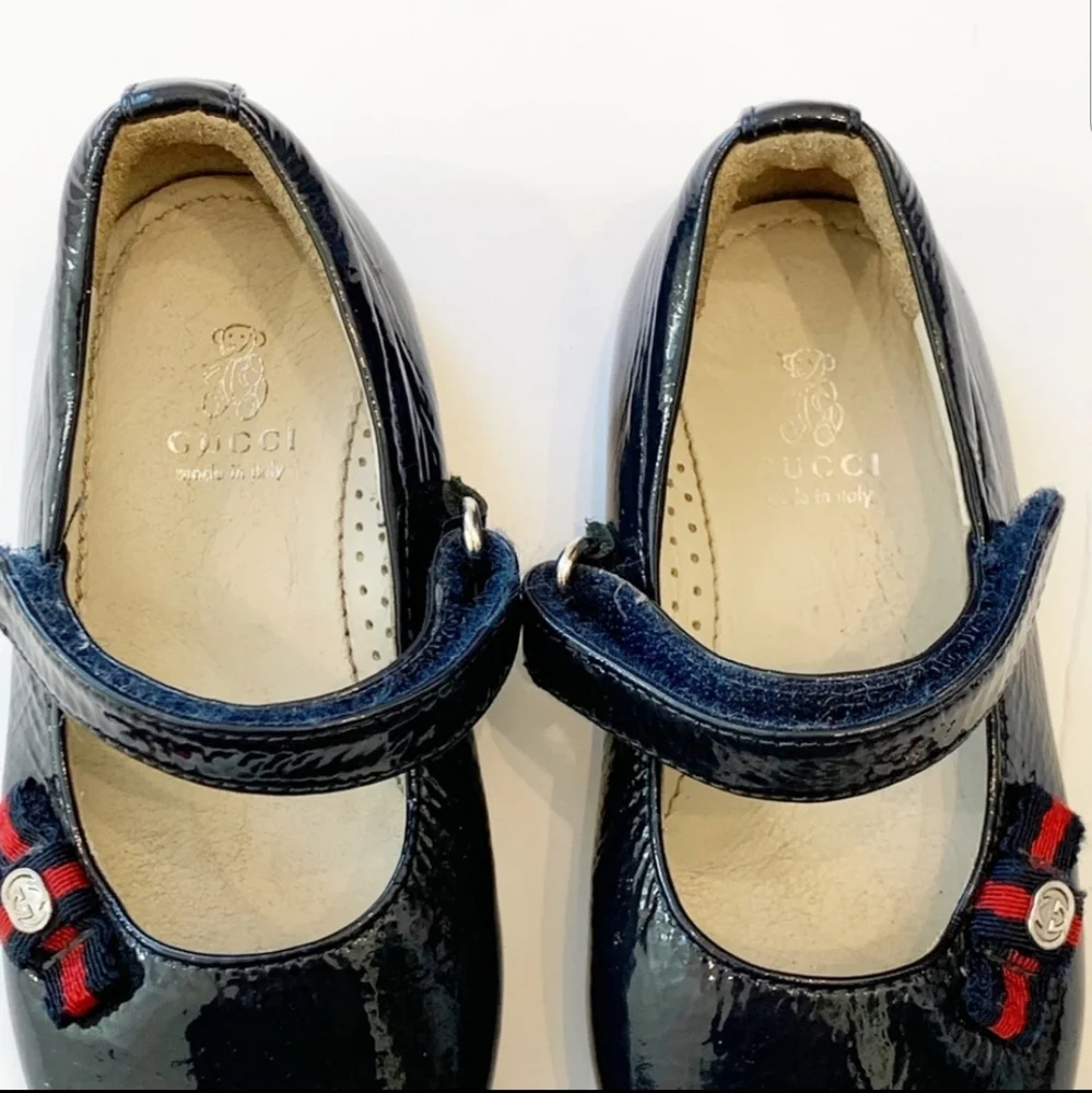 Gucci navy Mary Jane flats